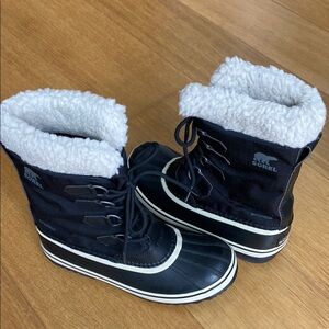 SOREL - WINTER CARNIVAL™ WOMEN'S WATERPROOF BOOT